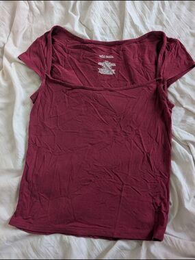 wild fable Burgundy Scoop Neck Short Sleeve Tee